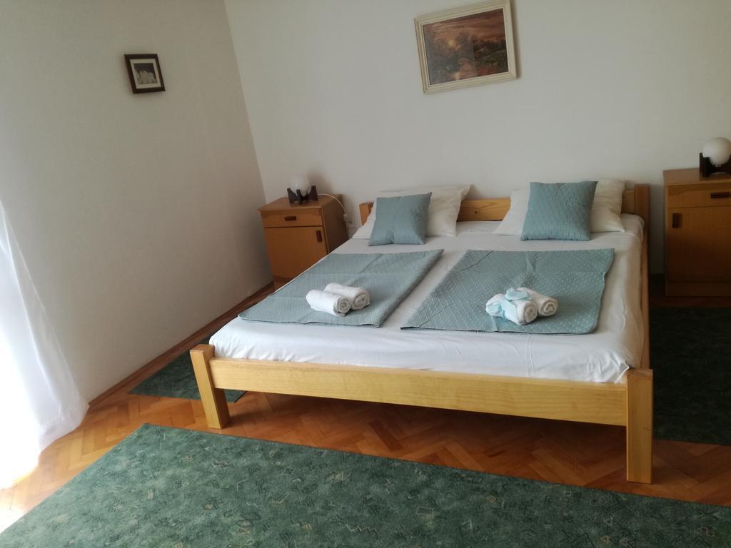 Apartman Maja & Marin Apartment Биоград на Мору Екстериор снимка