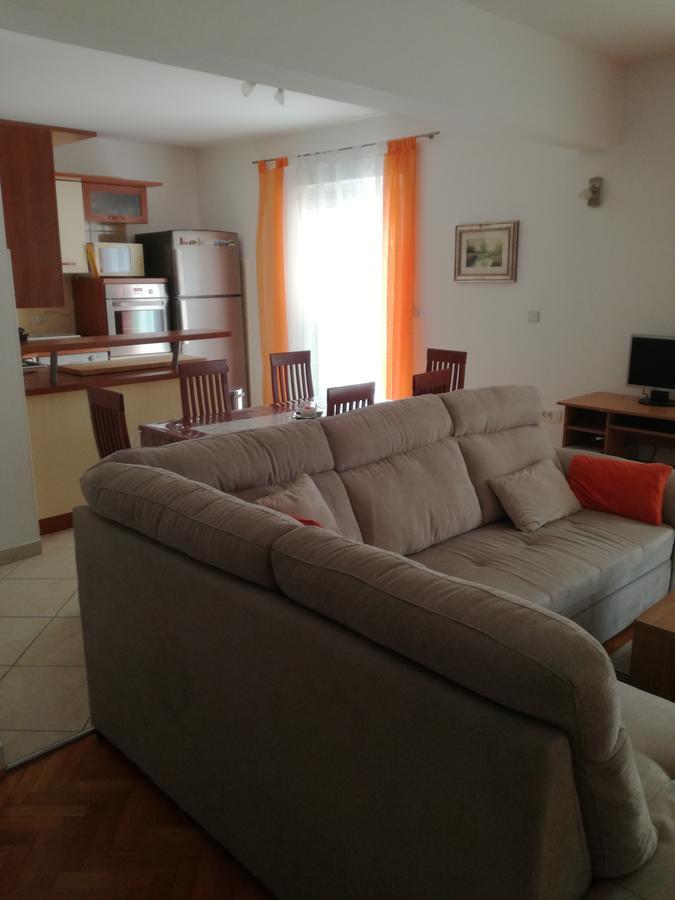 Apartman Maja & Marin Apartment Биоград на Мору Екстериор снимка